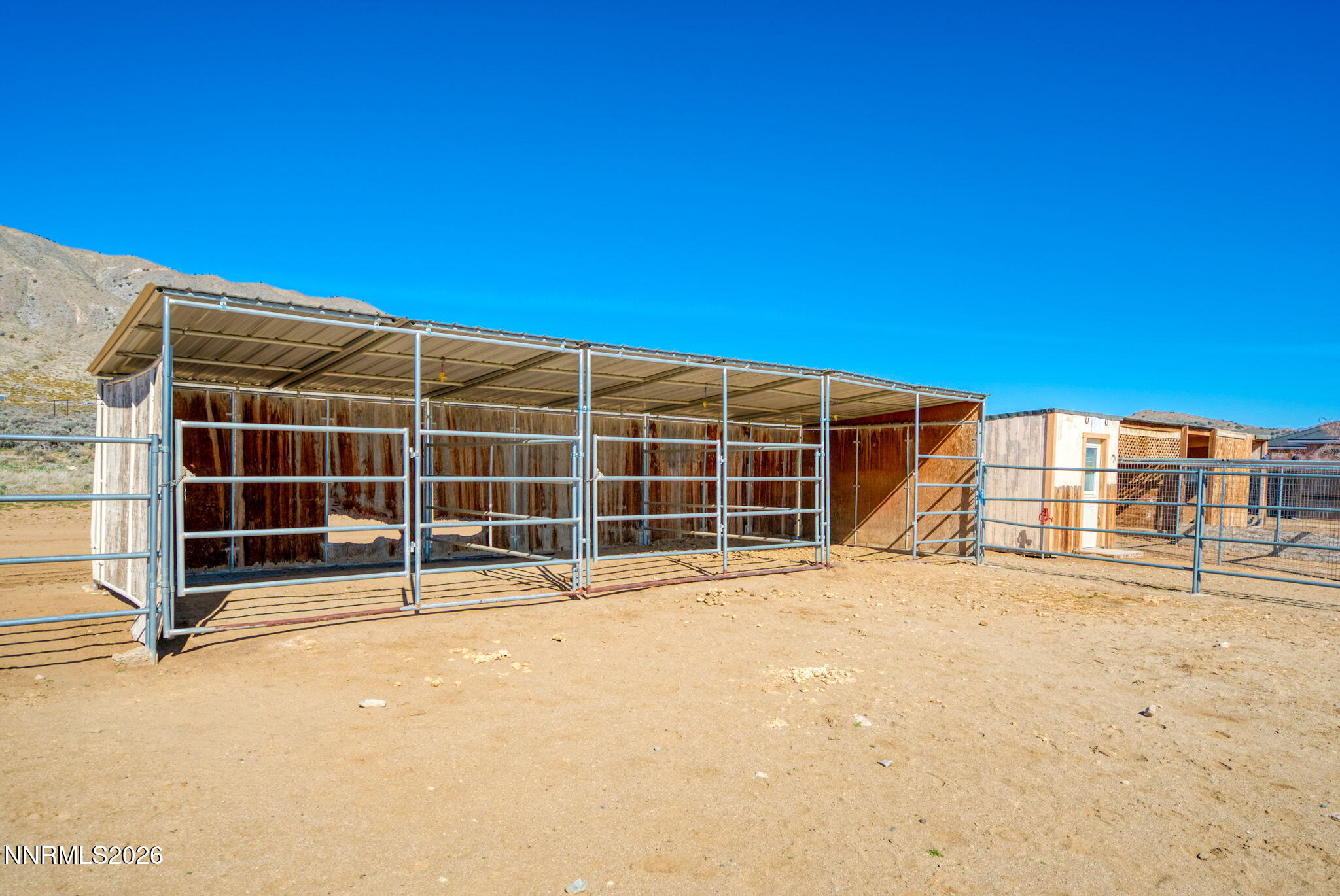 1215 Serpentine Road