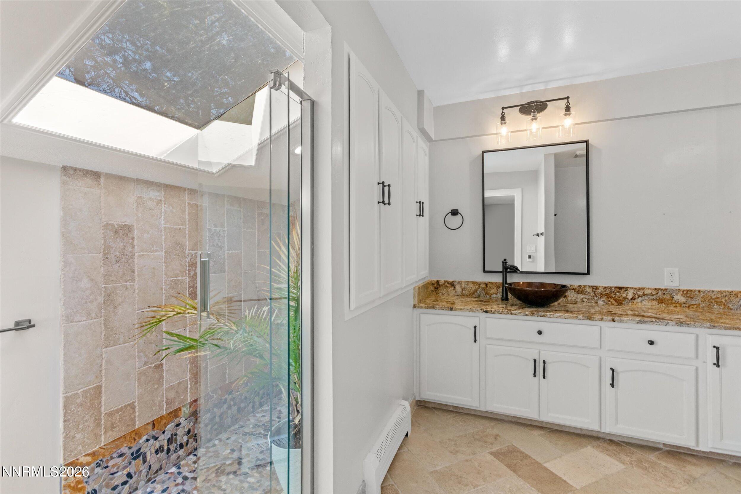 2725 W Lake Ridge Shores Court