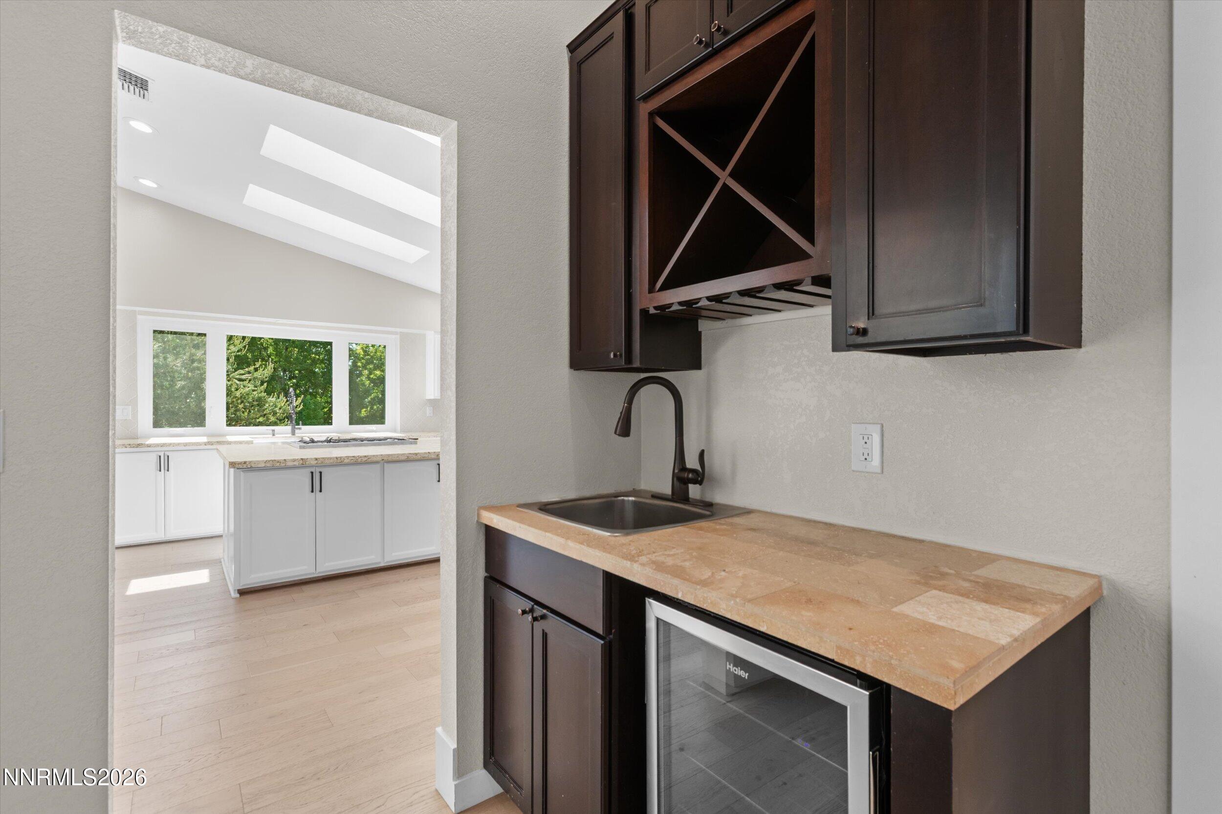 2725 W Lake Ridge Shores Court