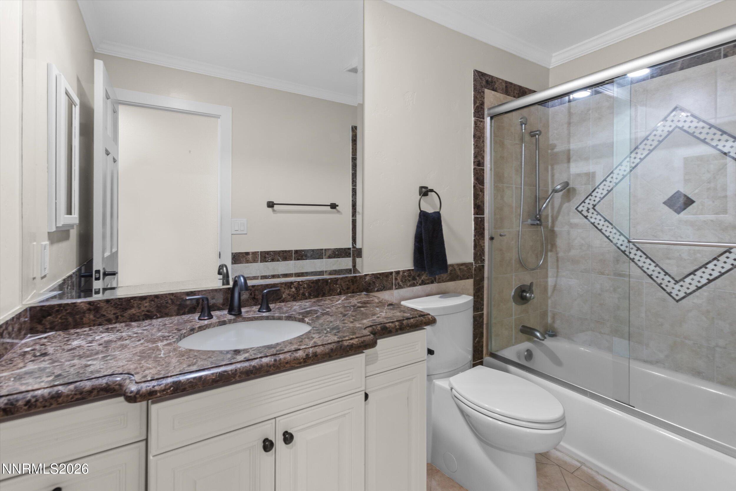 2725 W Lake Ridge Shores Court