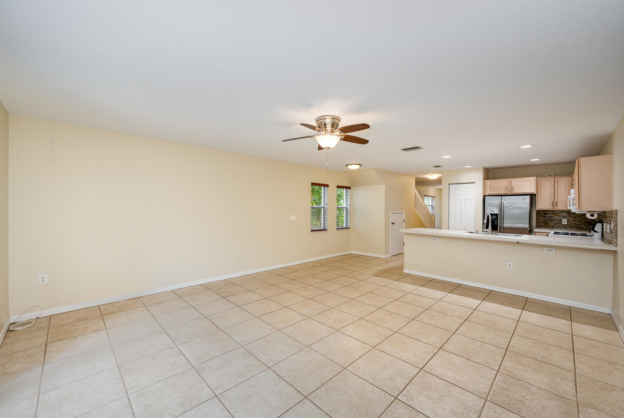 816 Mimosa Place