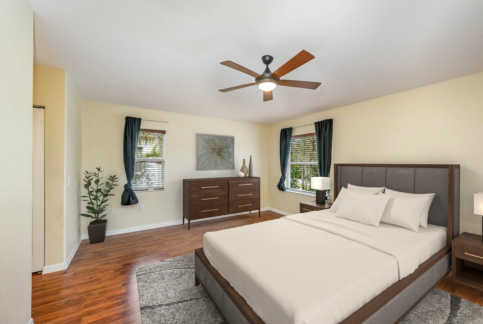 816 Mimosa Place