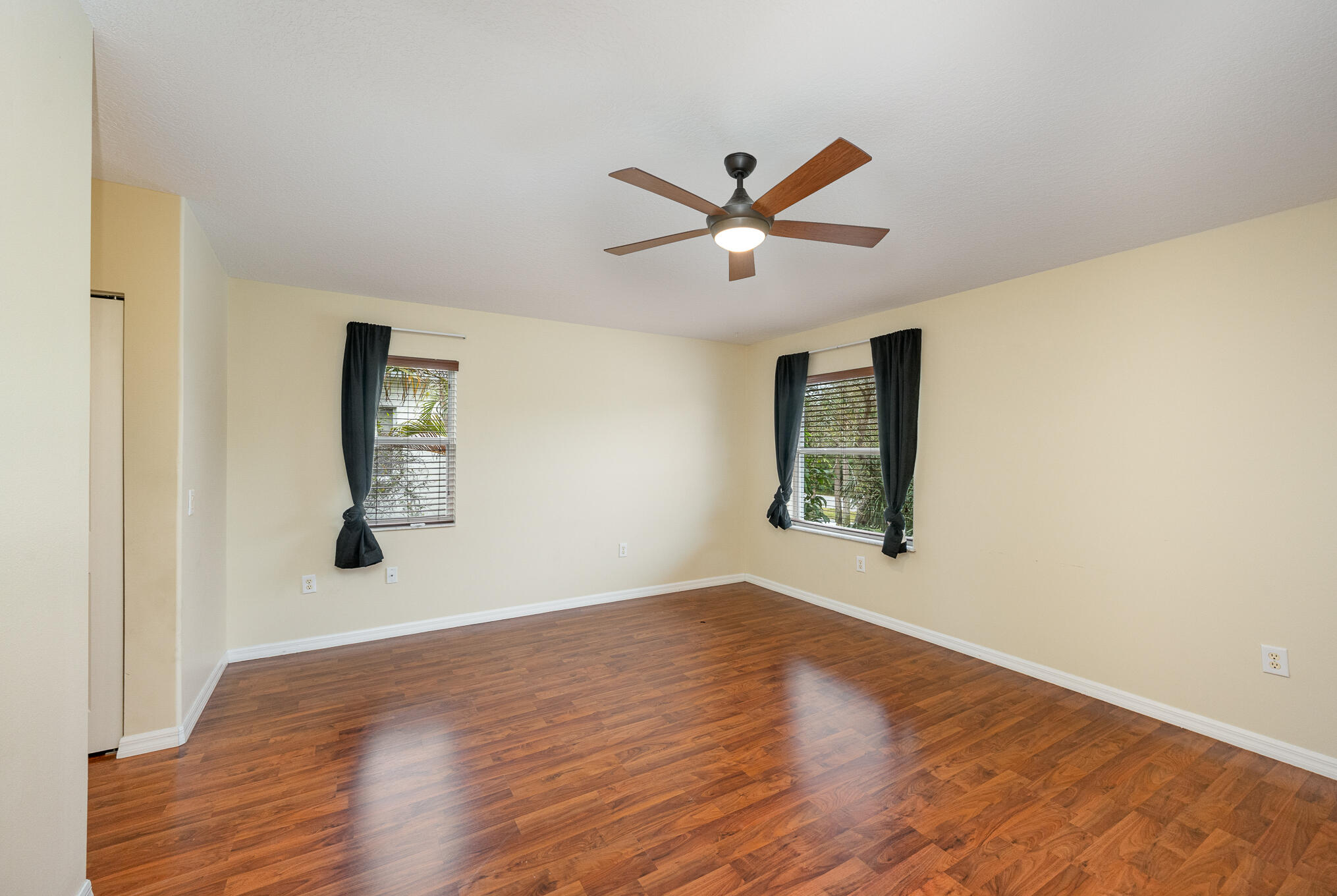 816 Mimosa Place
