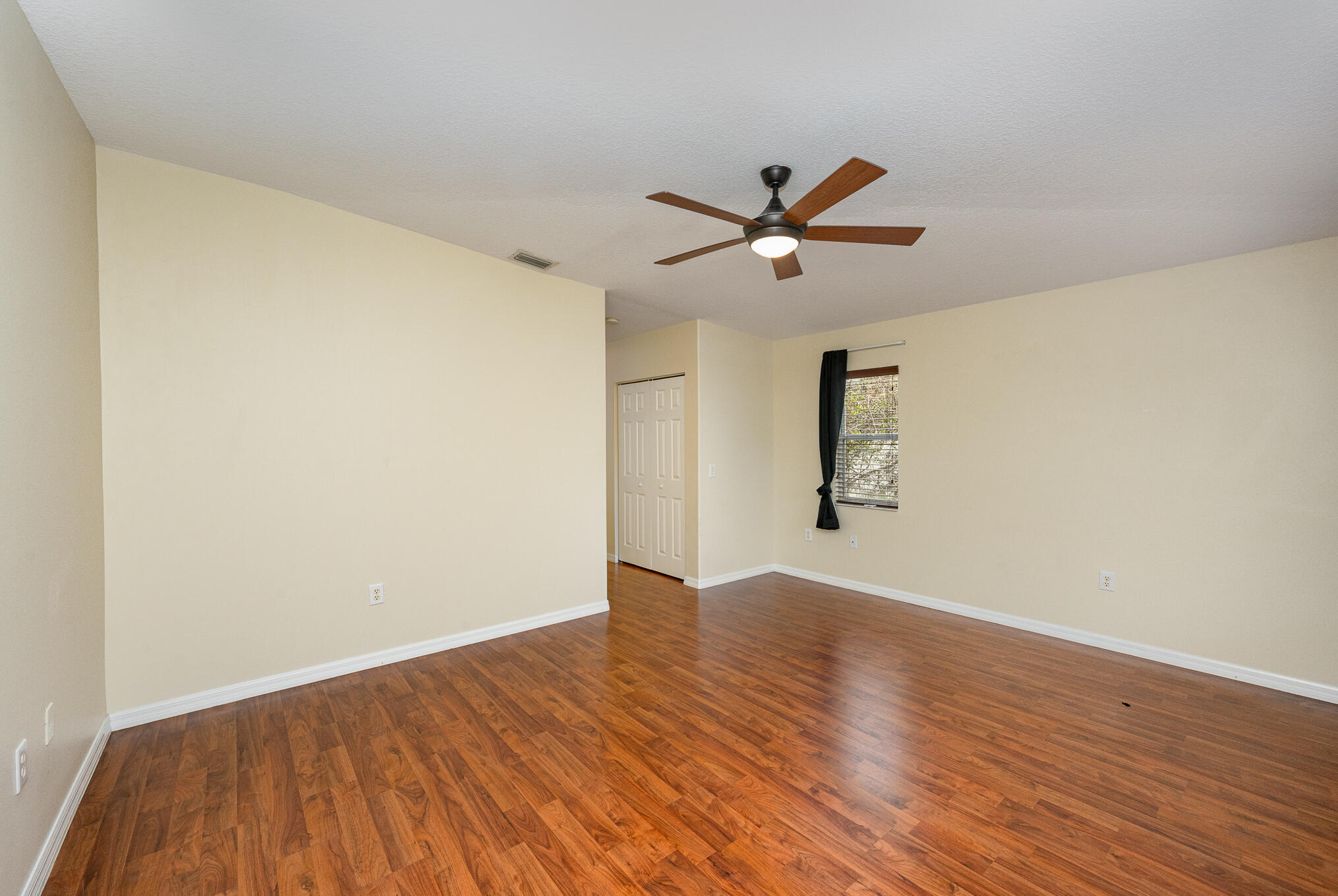816 Mimosa Place