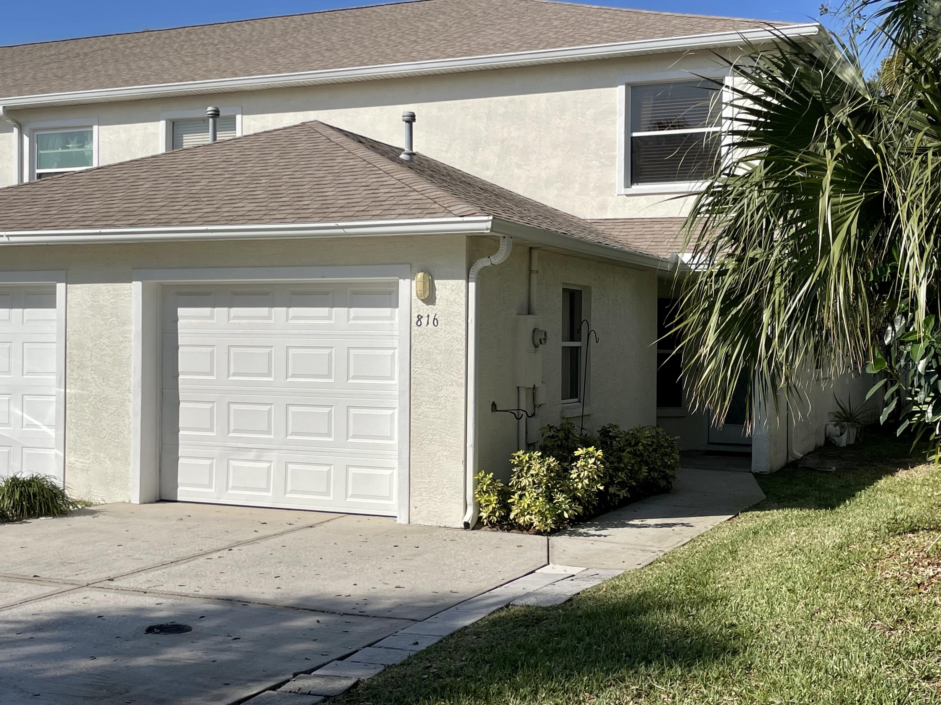 816 Mimosa Place
