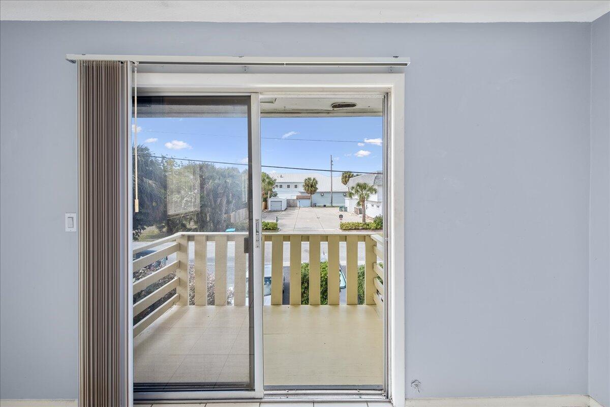 419 Ocean Avenue, 204