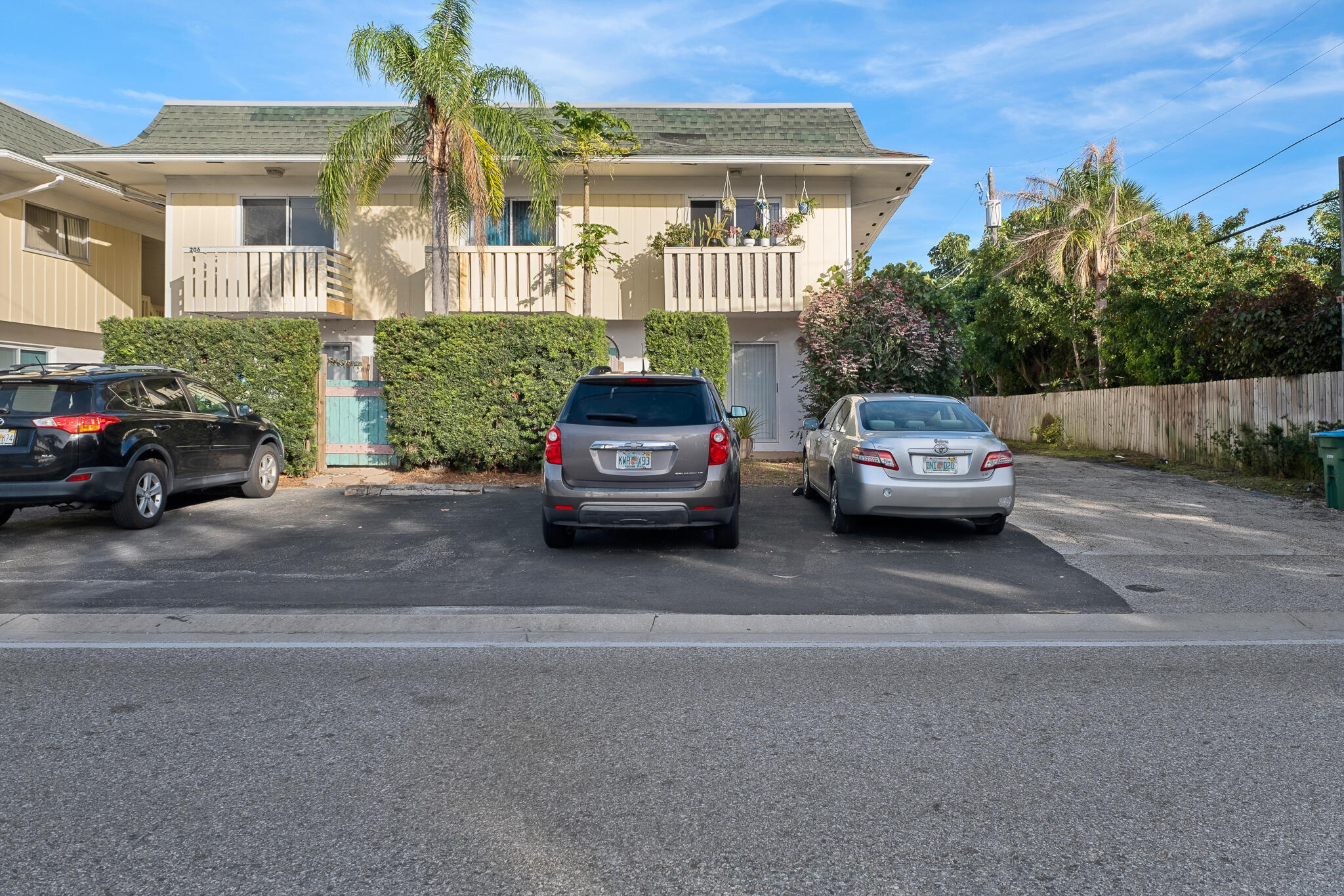 419 Ocean Avenue, 204