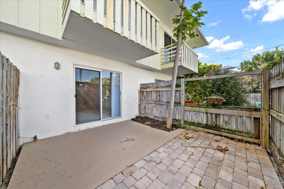 419 Ocean Avenue, 202