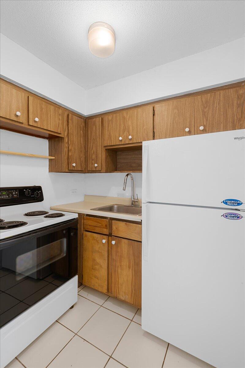 419 Ocean Avenue, 202