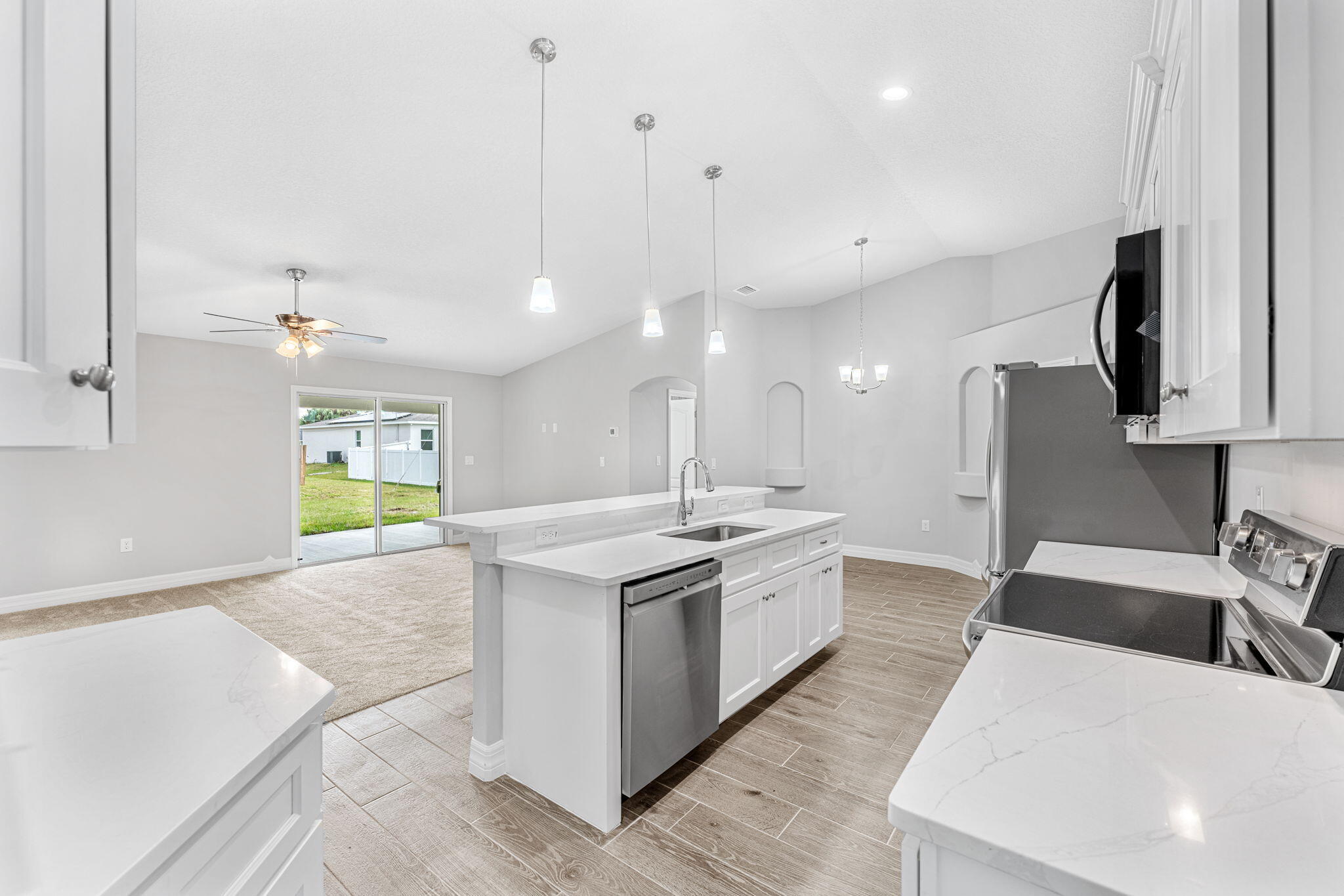 734 Hainey Street SW