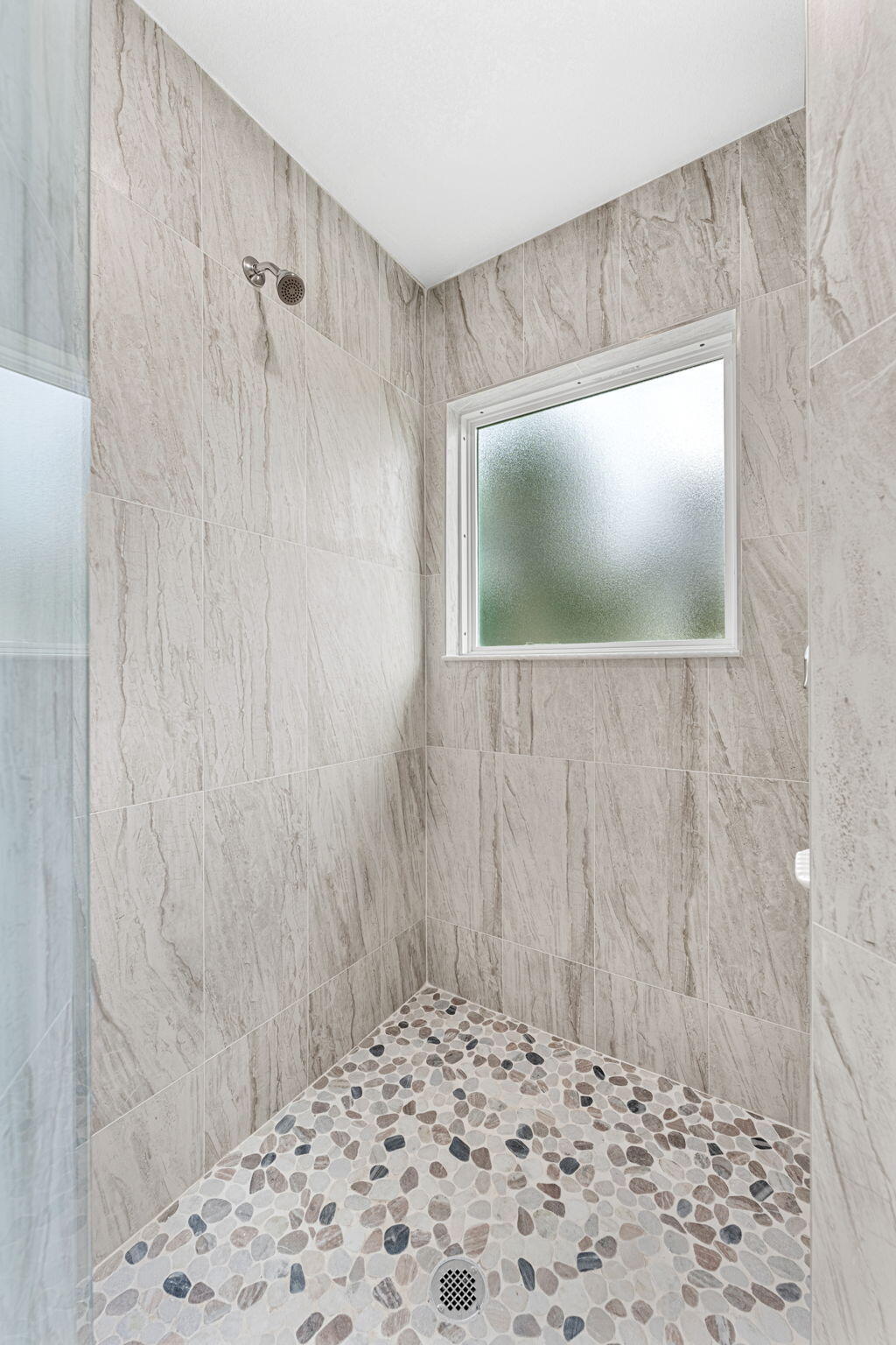 734 Hainey Street SW