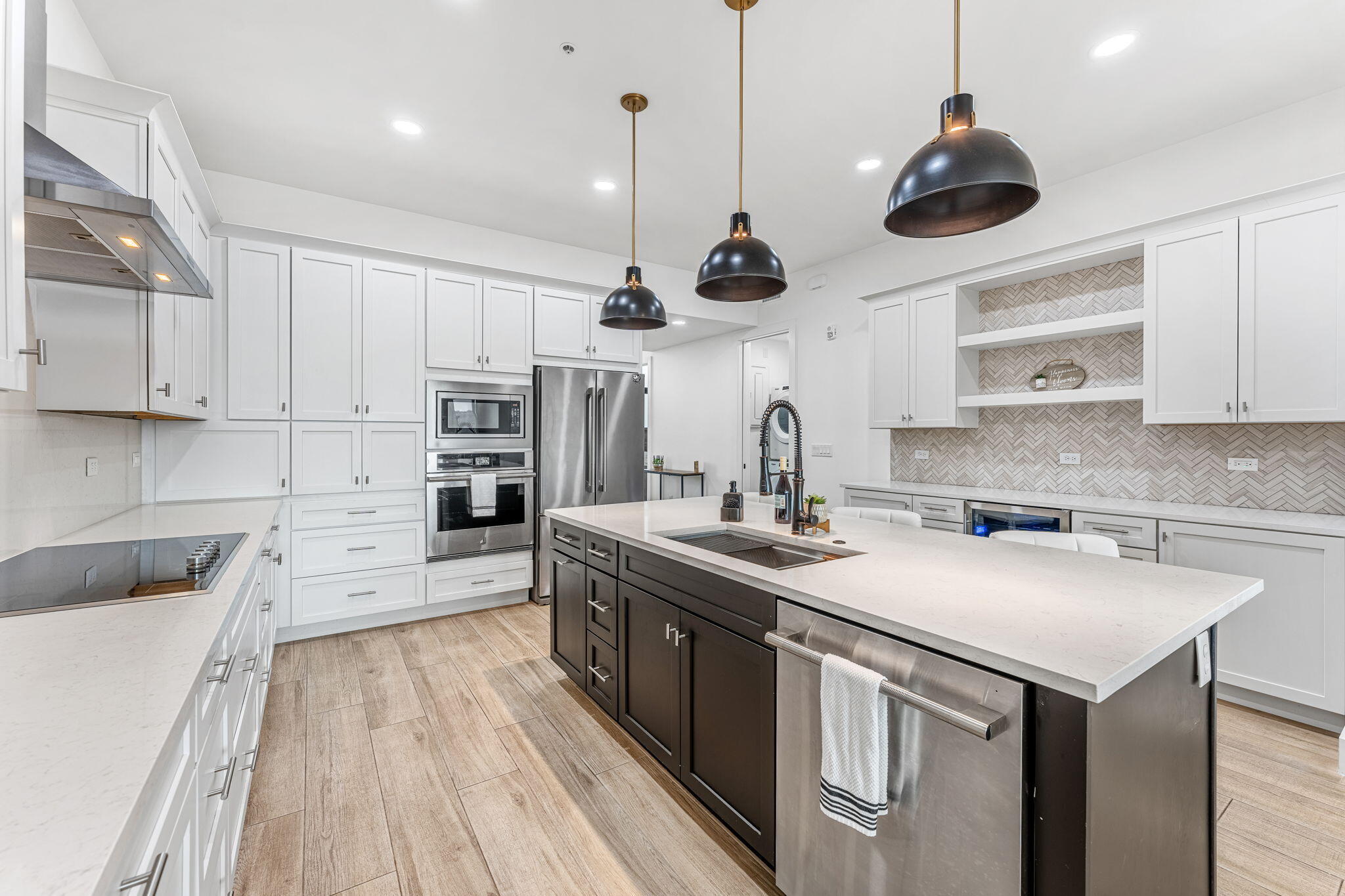 205 Strand Drive, 302