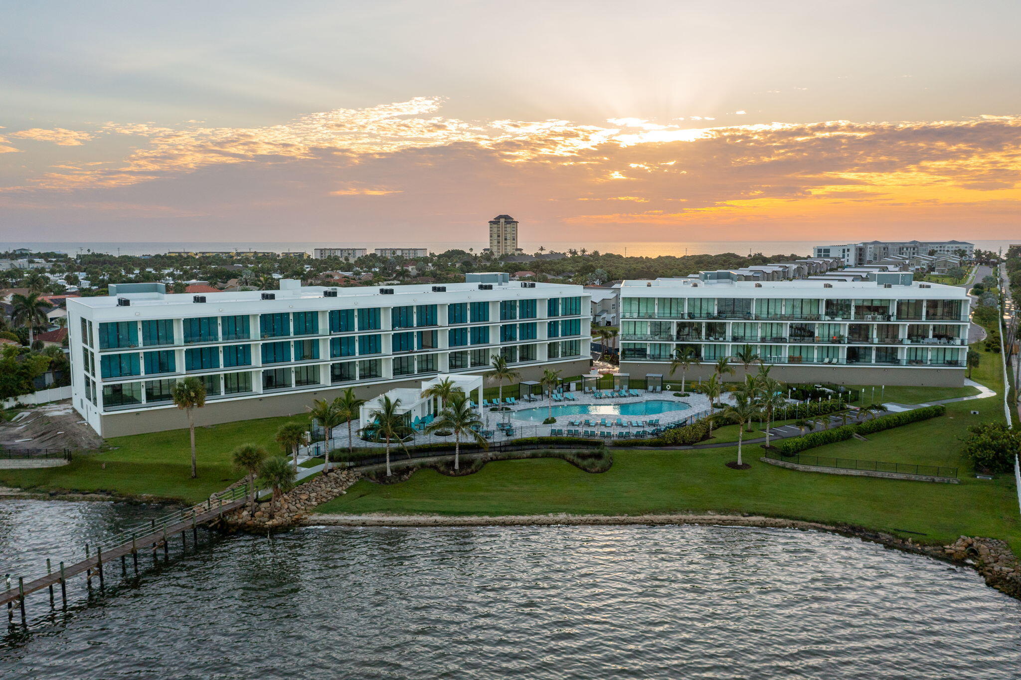 205 Strand Drive, 302