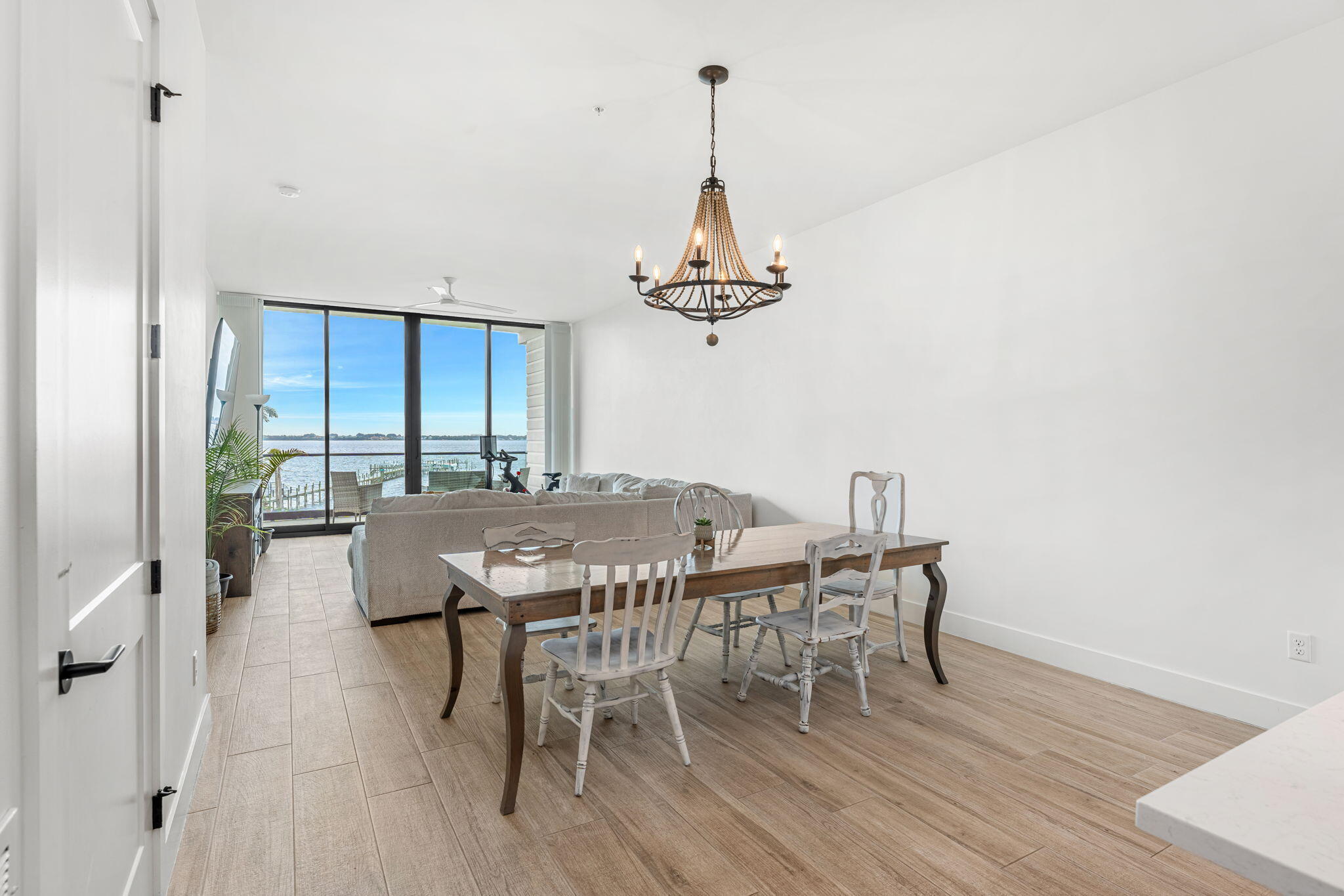 205 Strand Drive, 302