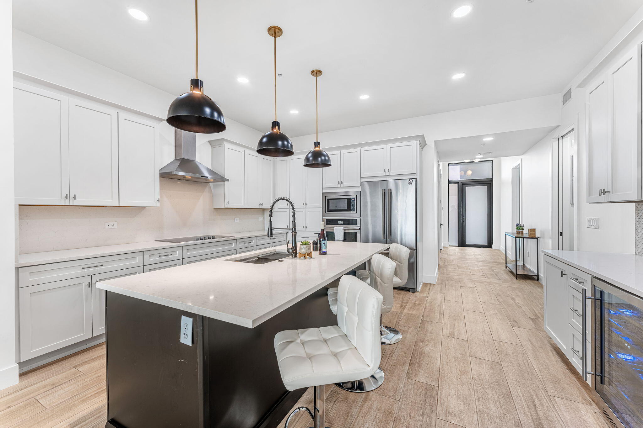 205 Strand Drive, 302