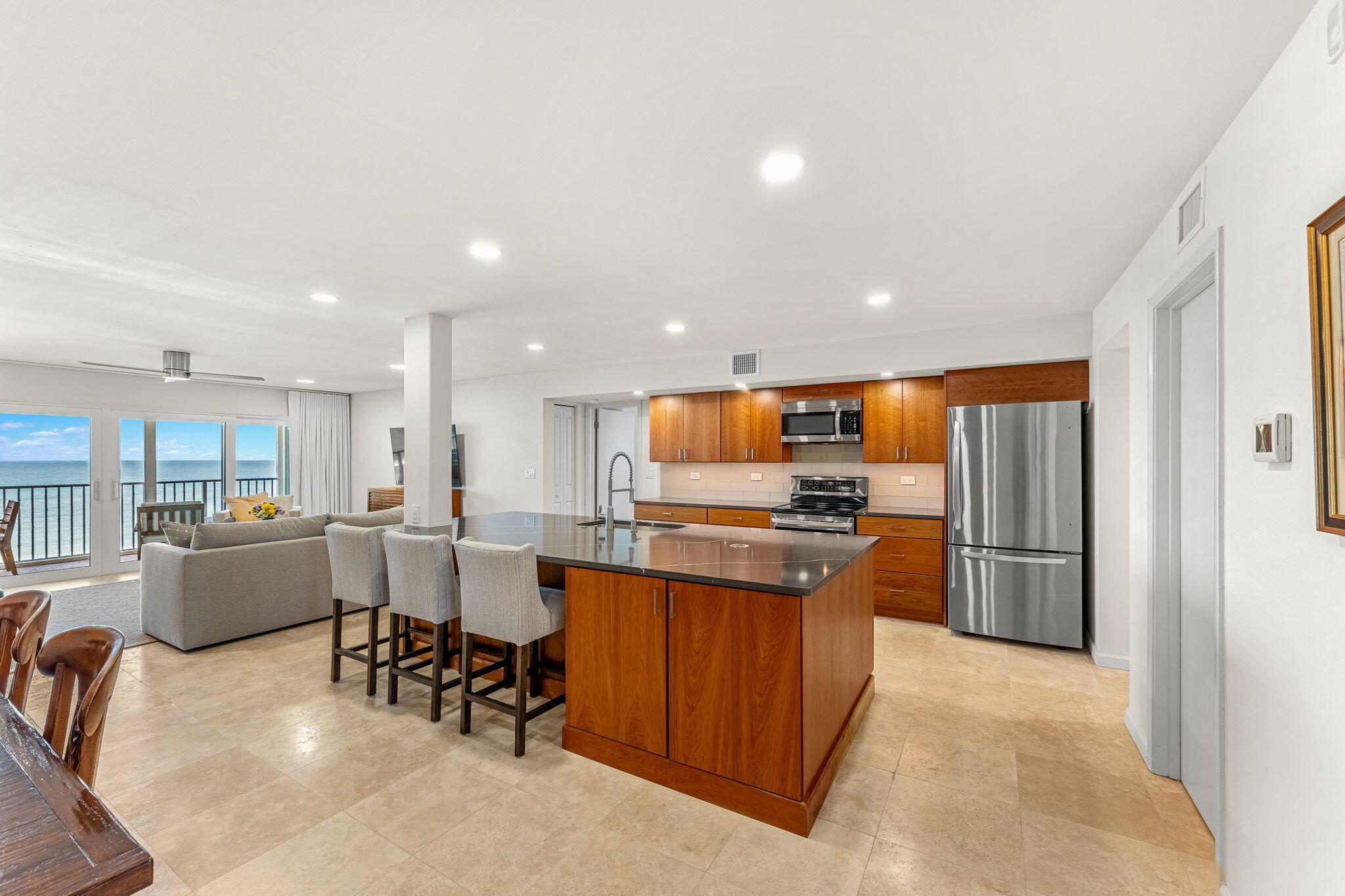 2101 Atlantic Street, 534