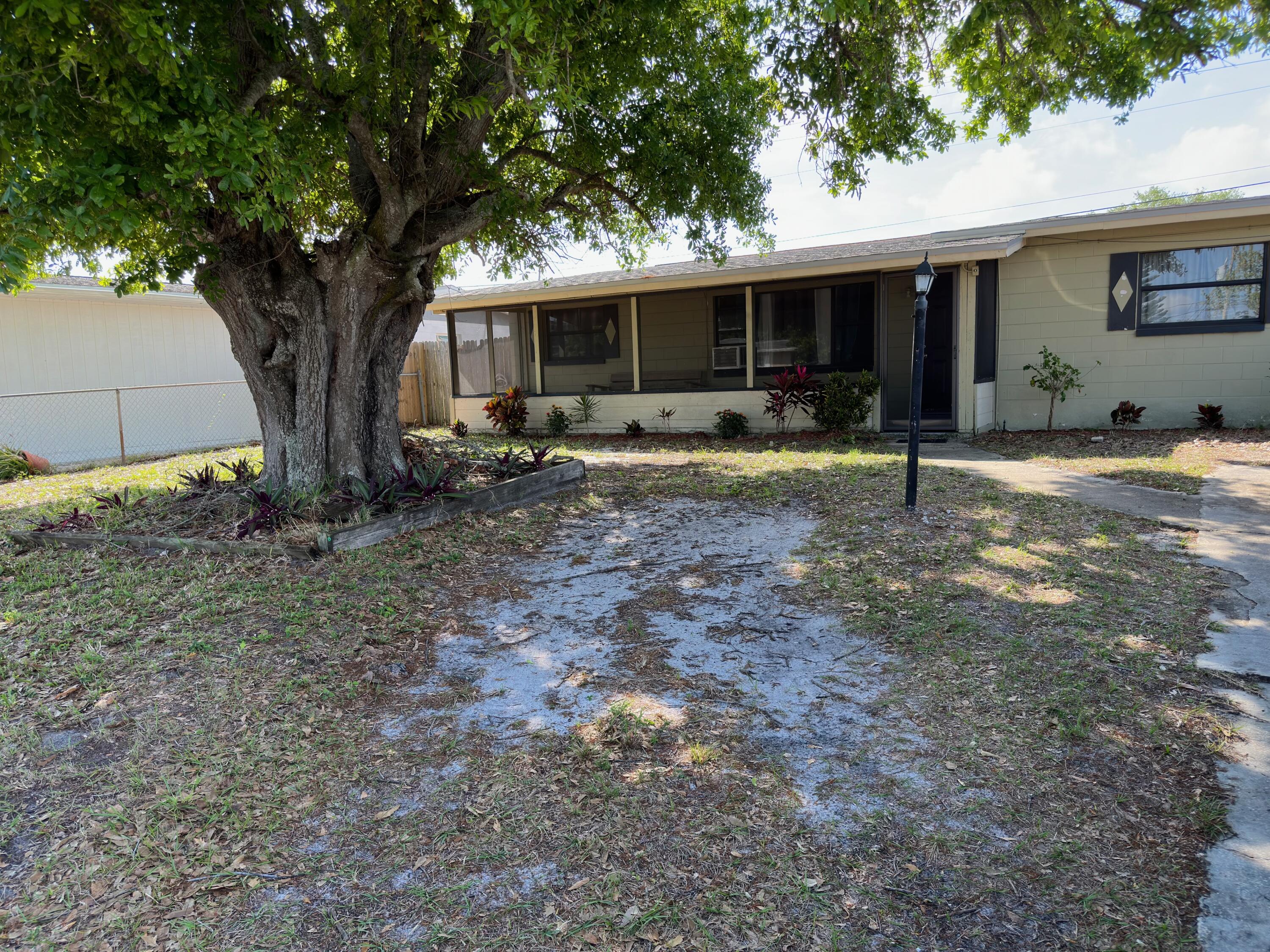 2445 Sadler Lane