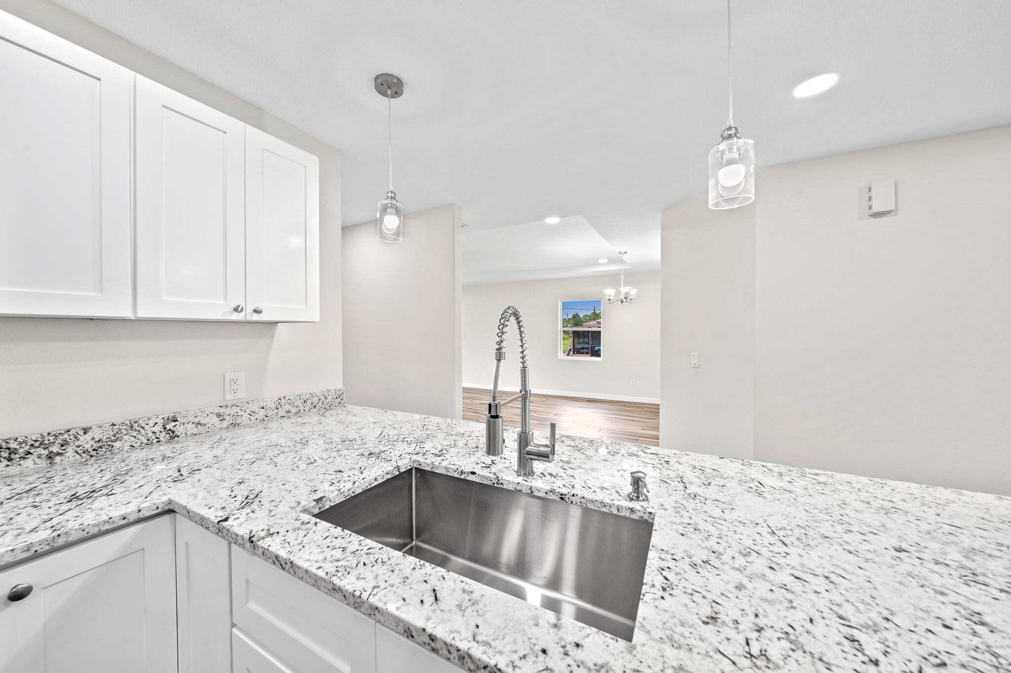 2326 Madrid Avenue SE