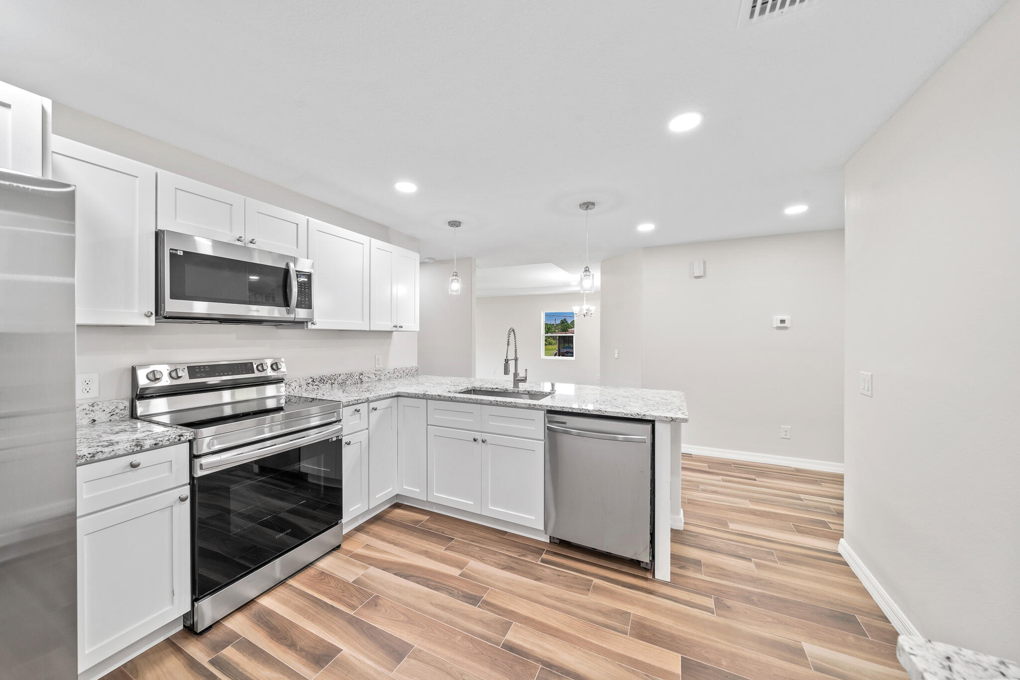 2326 Madrid Avenue SE