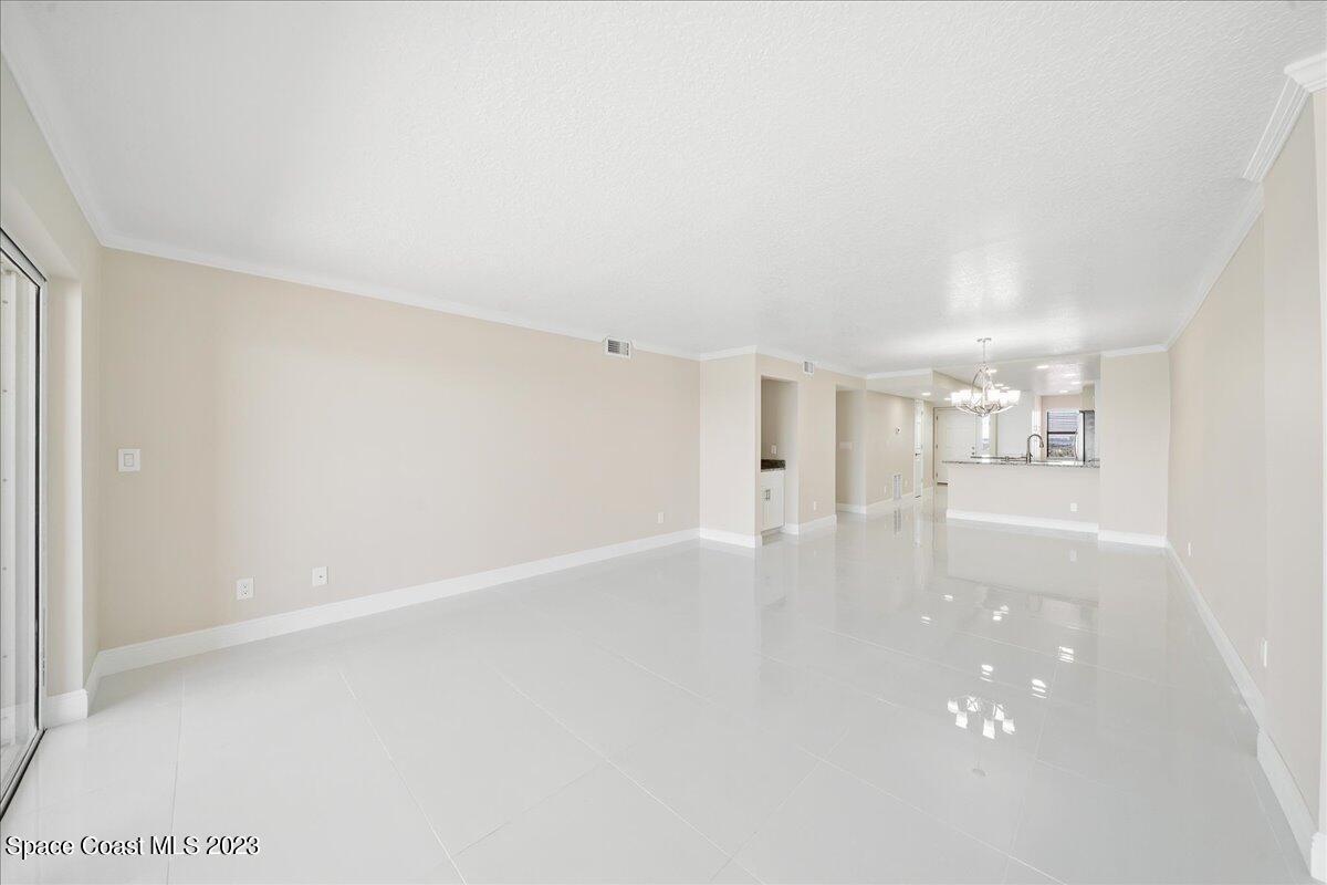 2727 N Hwy A1a, 602