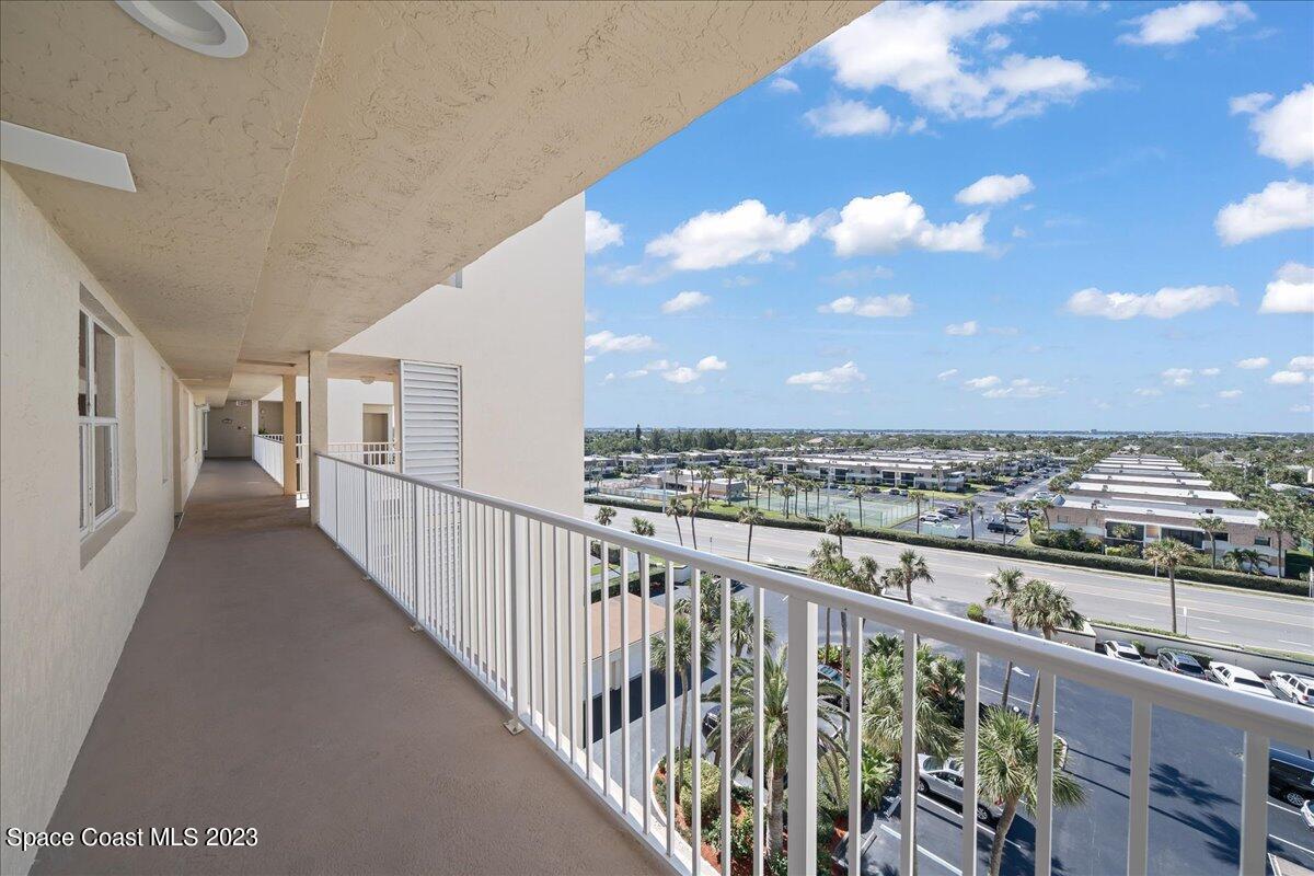 2727 N Hwy A1a, 602