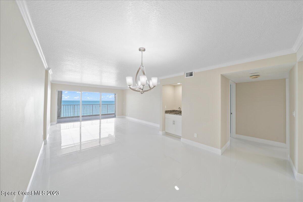 2727 N Hwy A1a, 602