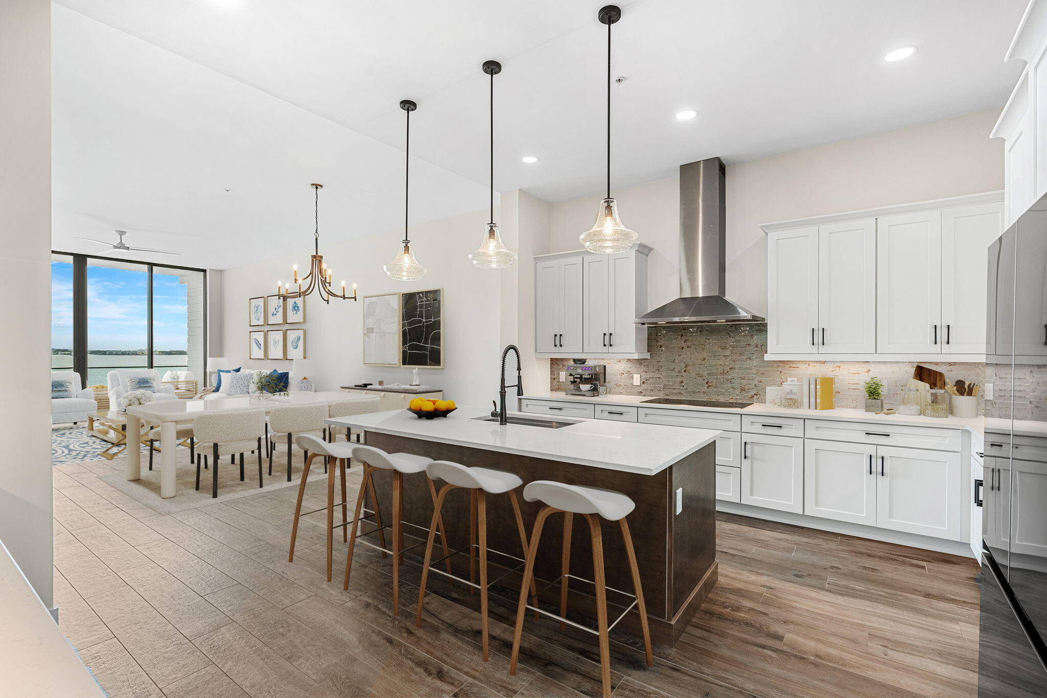 225 Strand Drive, 404