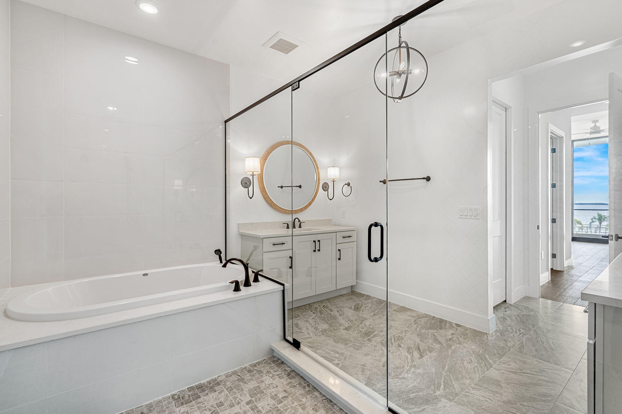 225 Strand Drive, 404
