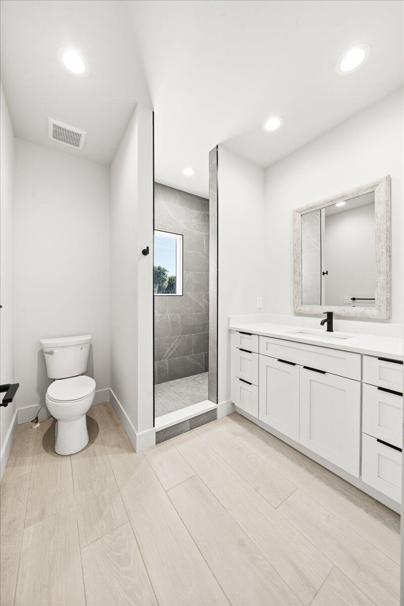 2148 Country Club Road