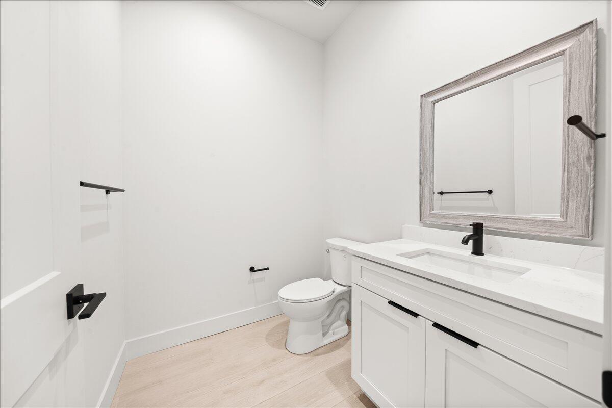 2148 Country Club Road