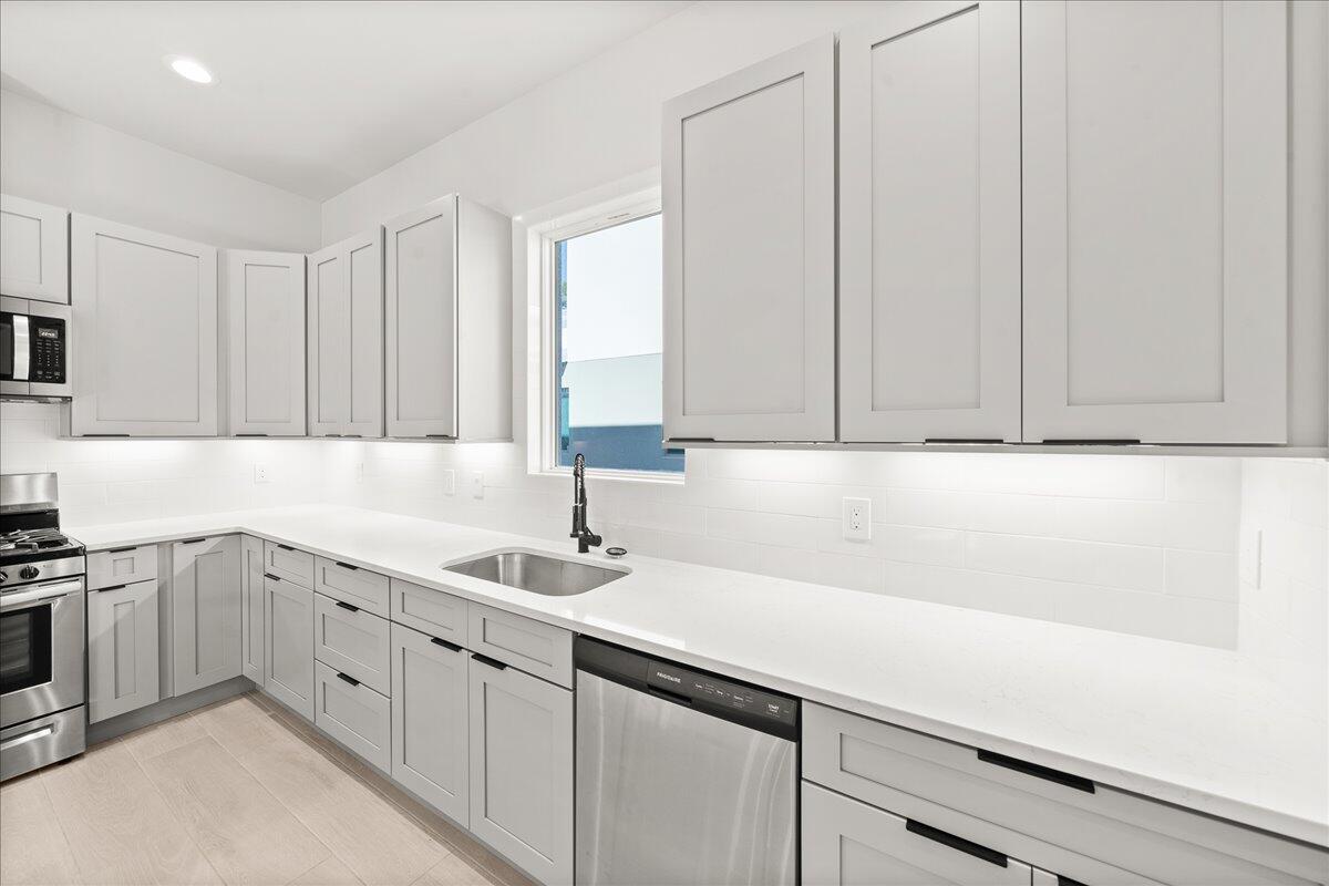 2148 Country Club Road