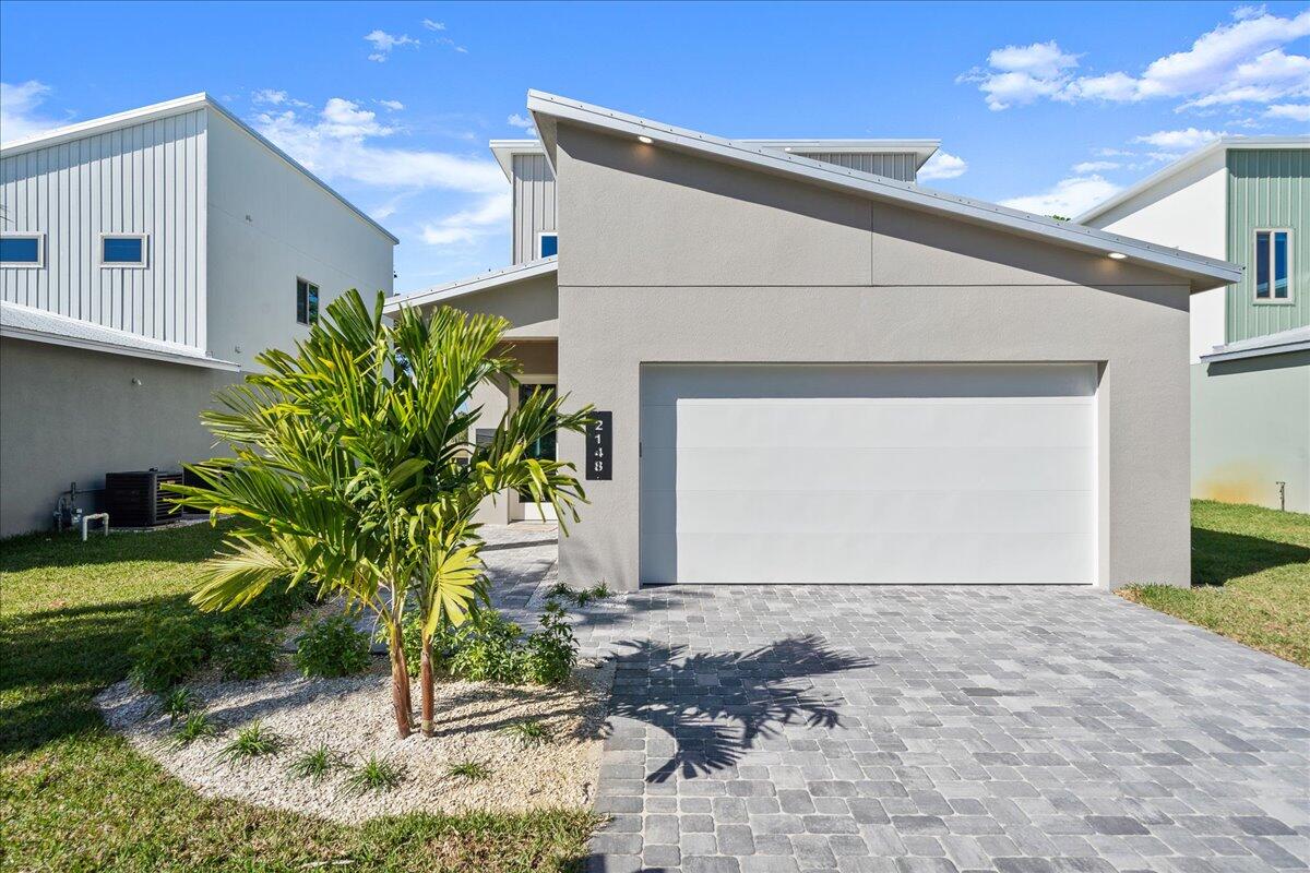 2148 Country Club Road