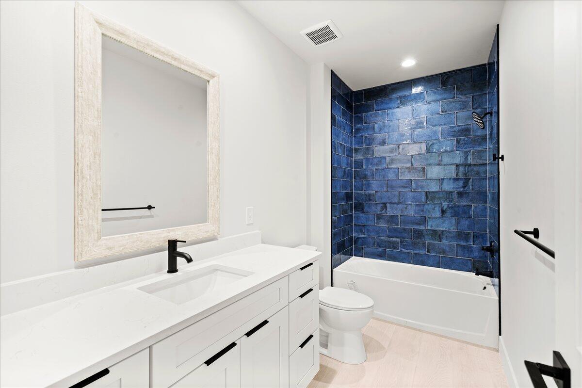 2148 Country Club Road