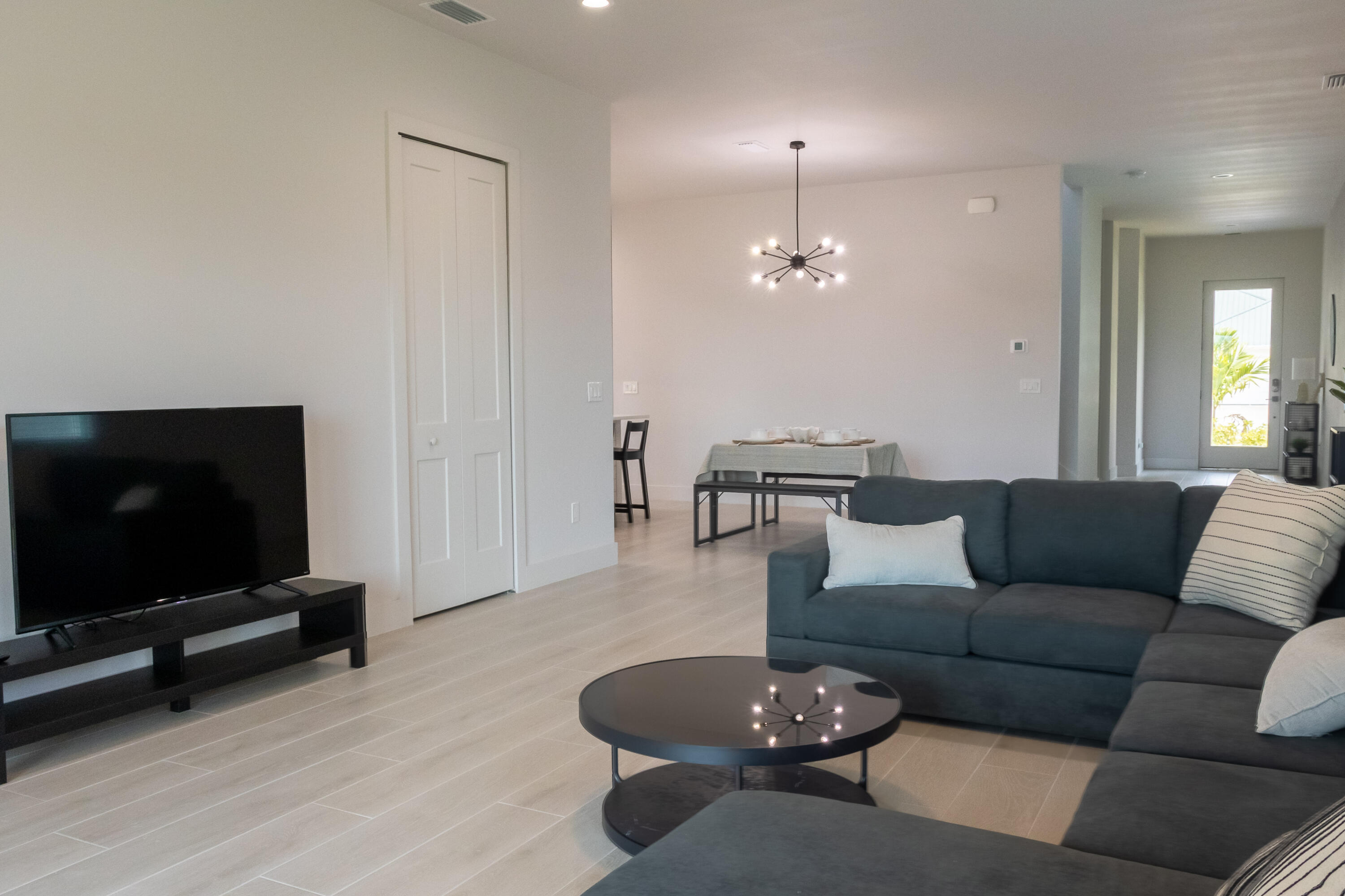 2148 Country Club Road