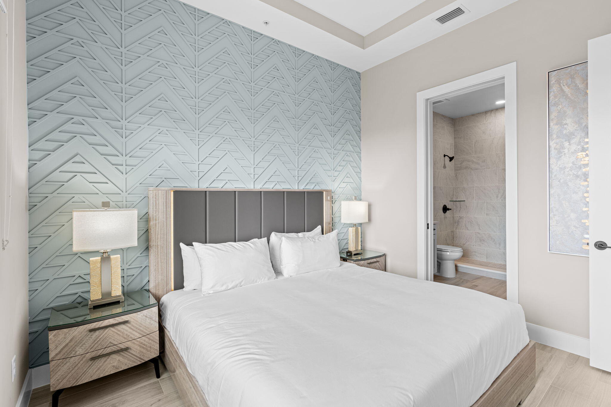 3031 Hafen Lane, 203