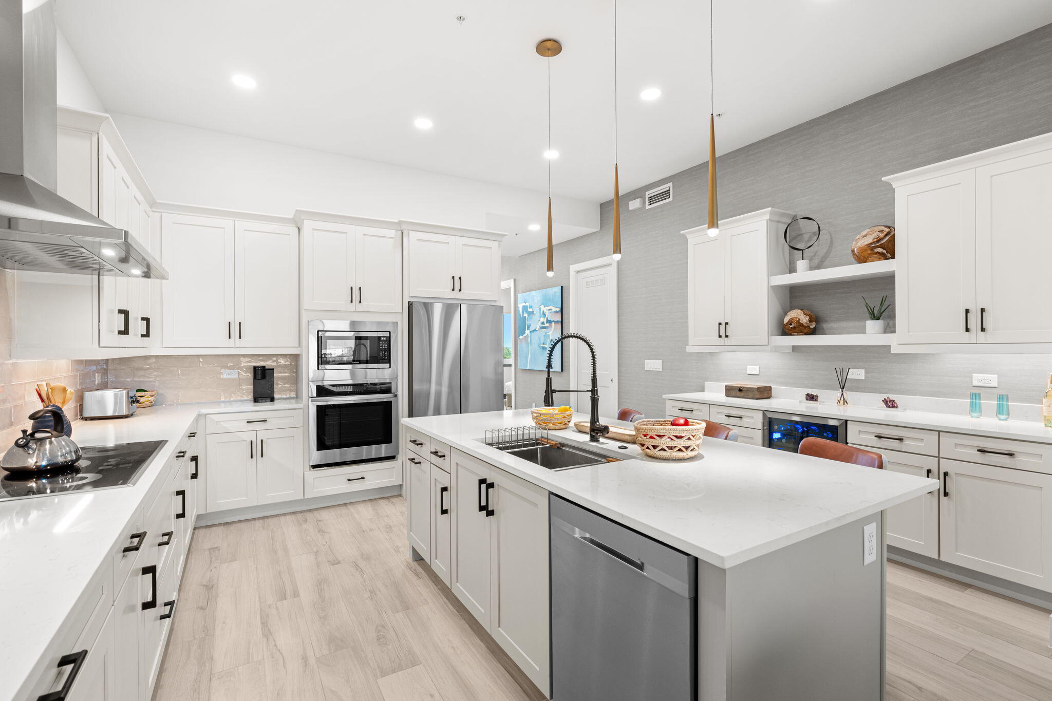 3031 Hafen Lane, 203