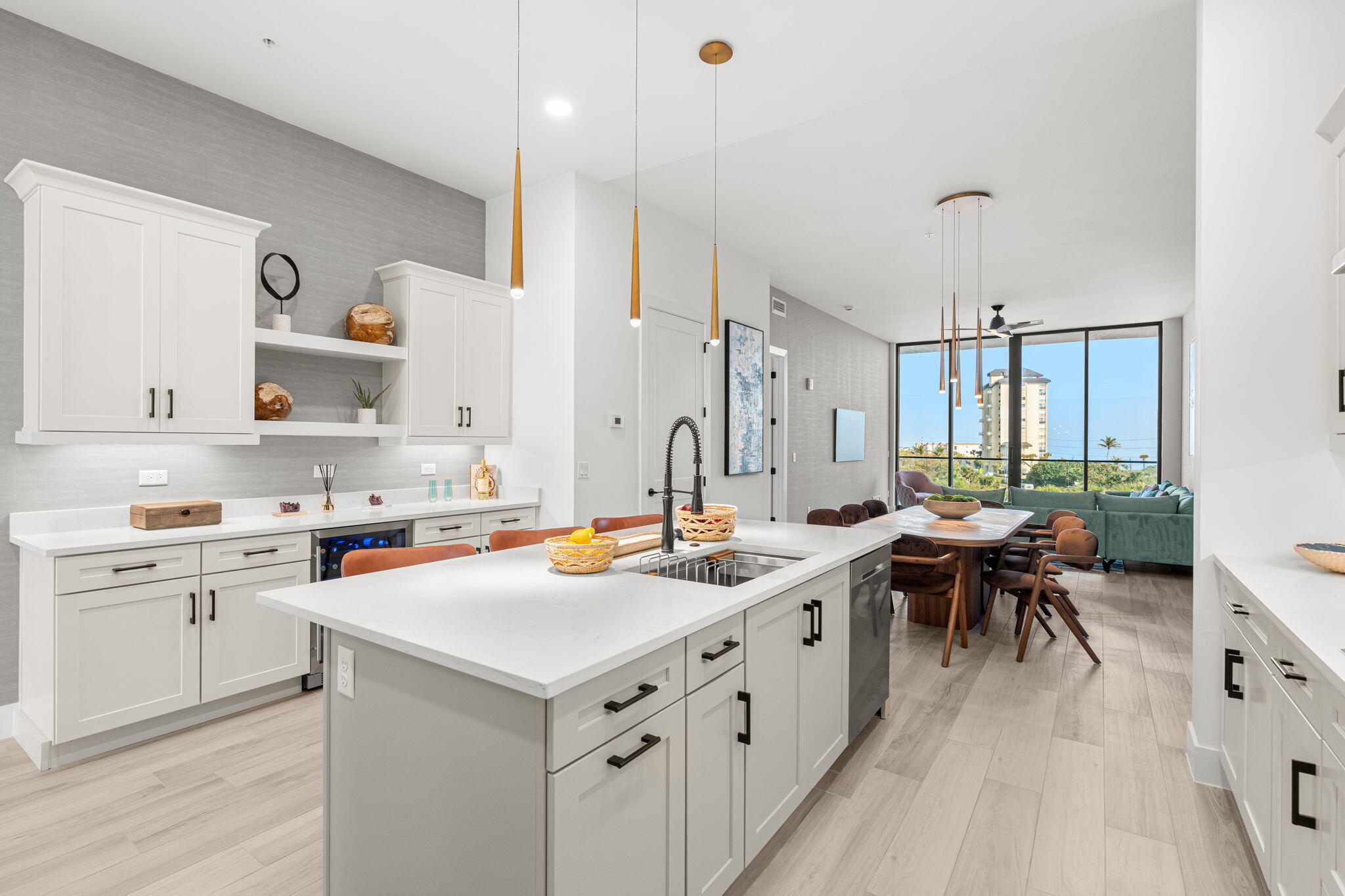 3031 Hafen Lane, 203