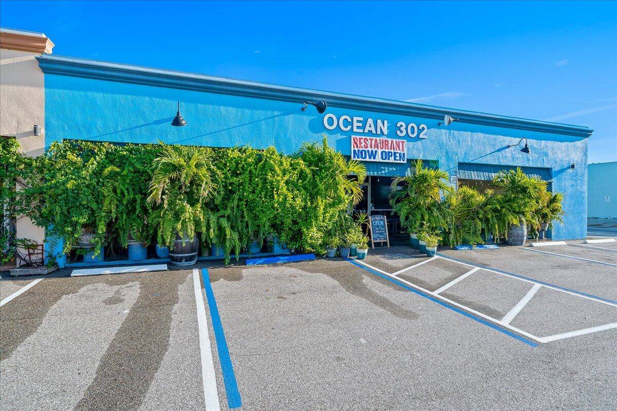 419 Ocean Avenue, 205