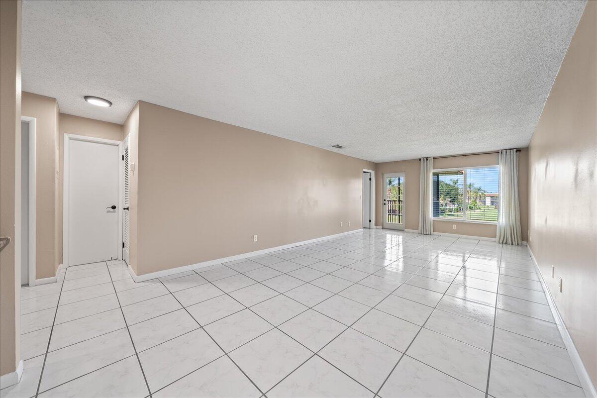 201 Saint Lucie Lane, 807