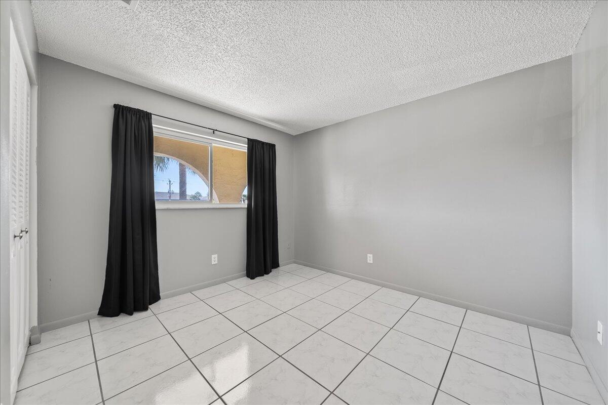 201 Saint Lucie Lane, 807