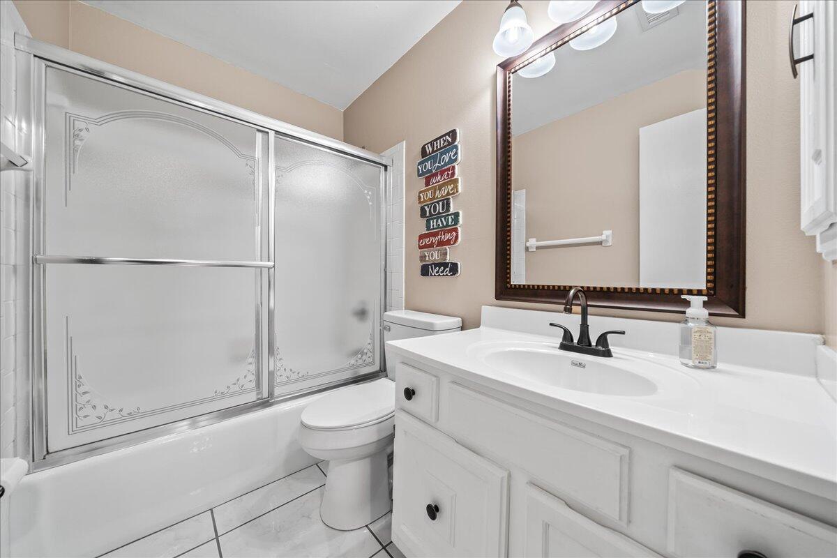 201 Saint Lucie Lane, 807