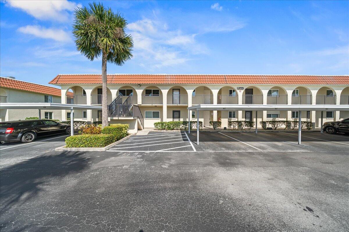 201 Saint Lucie Lane, 807