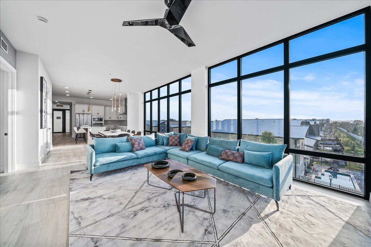 3031 Hafen Lane, 301