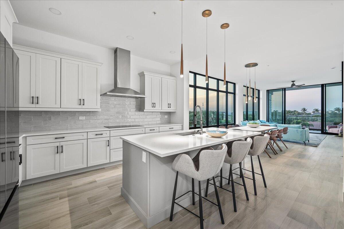 3031 Hafen Lane, 301