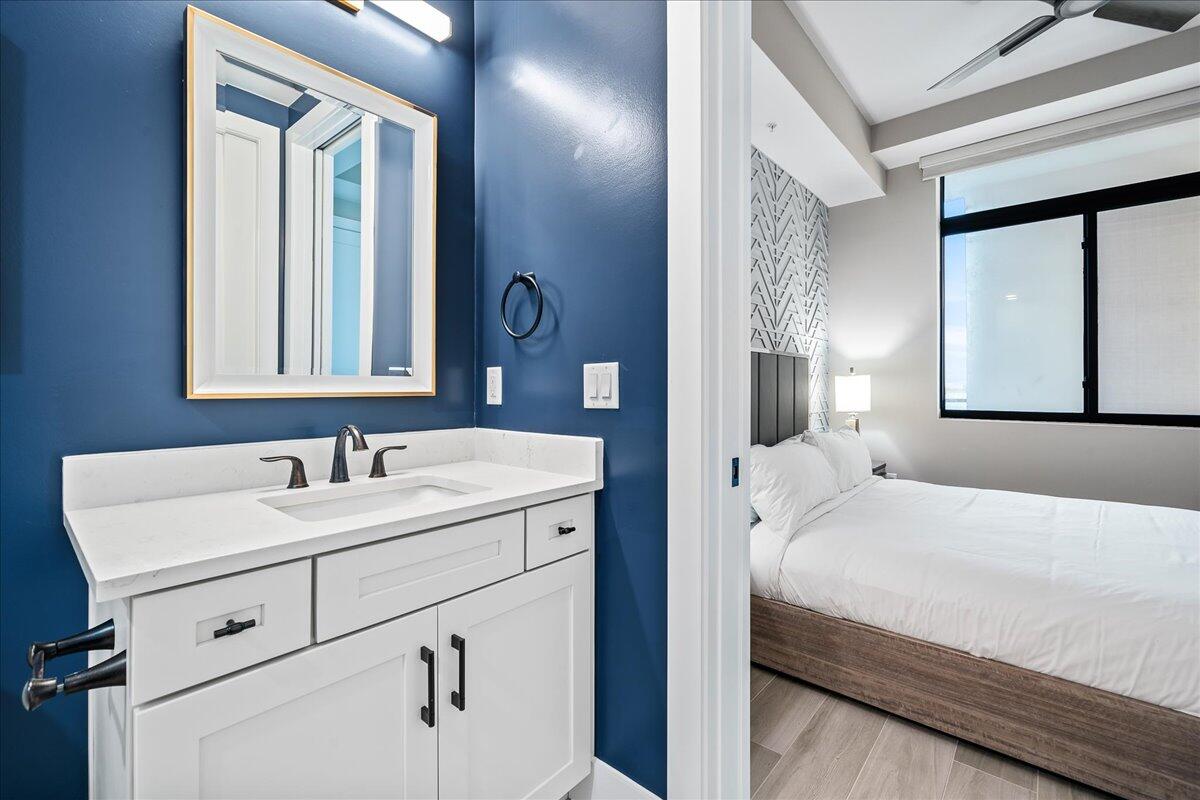 3031 Hafen Lane, 301