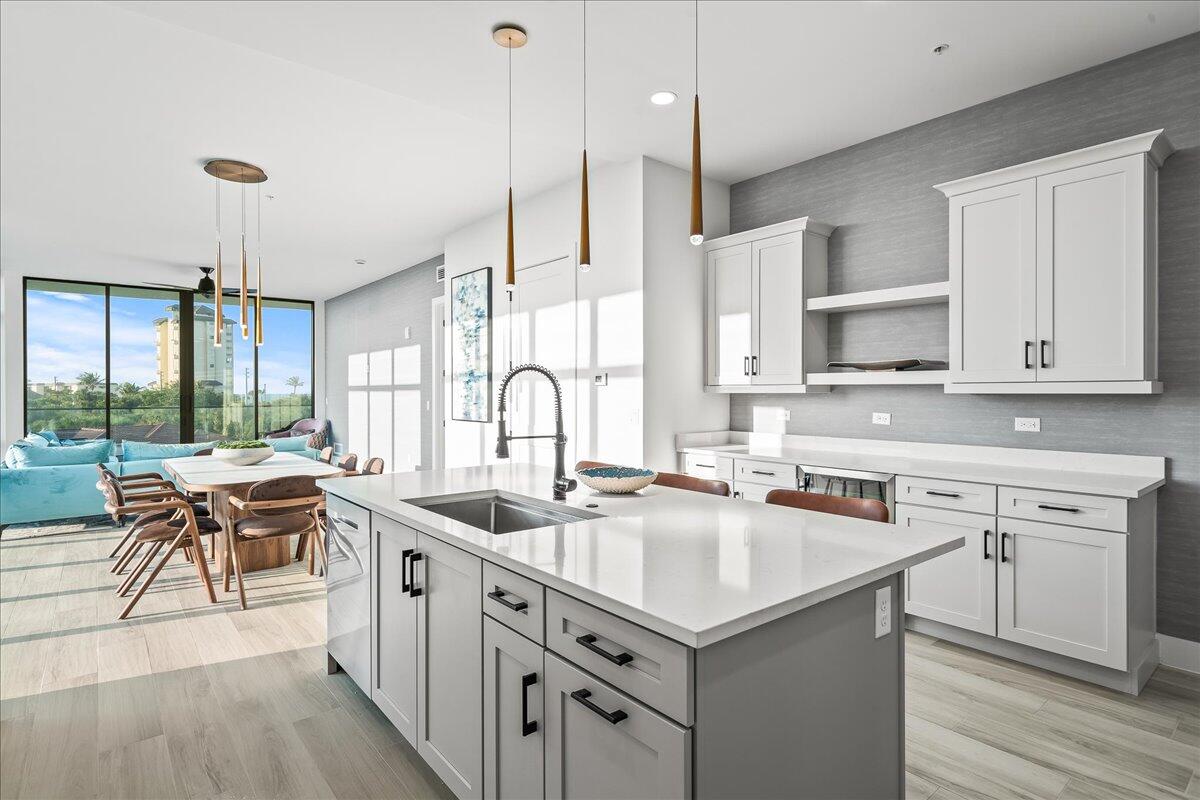 3031 Hafen Lane, 301