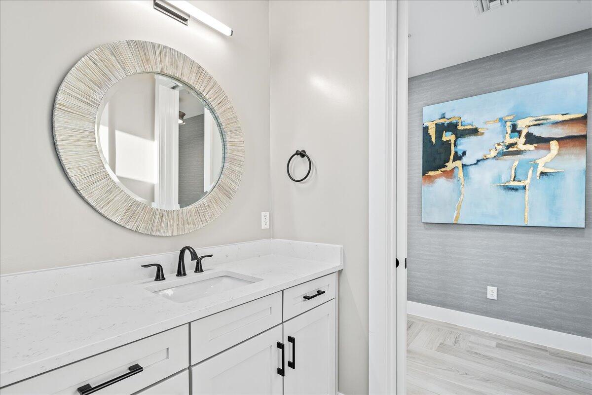 3031 Hafen Lane, 301