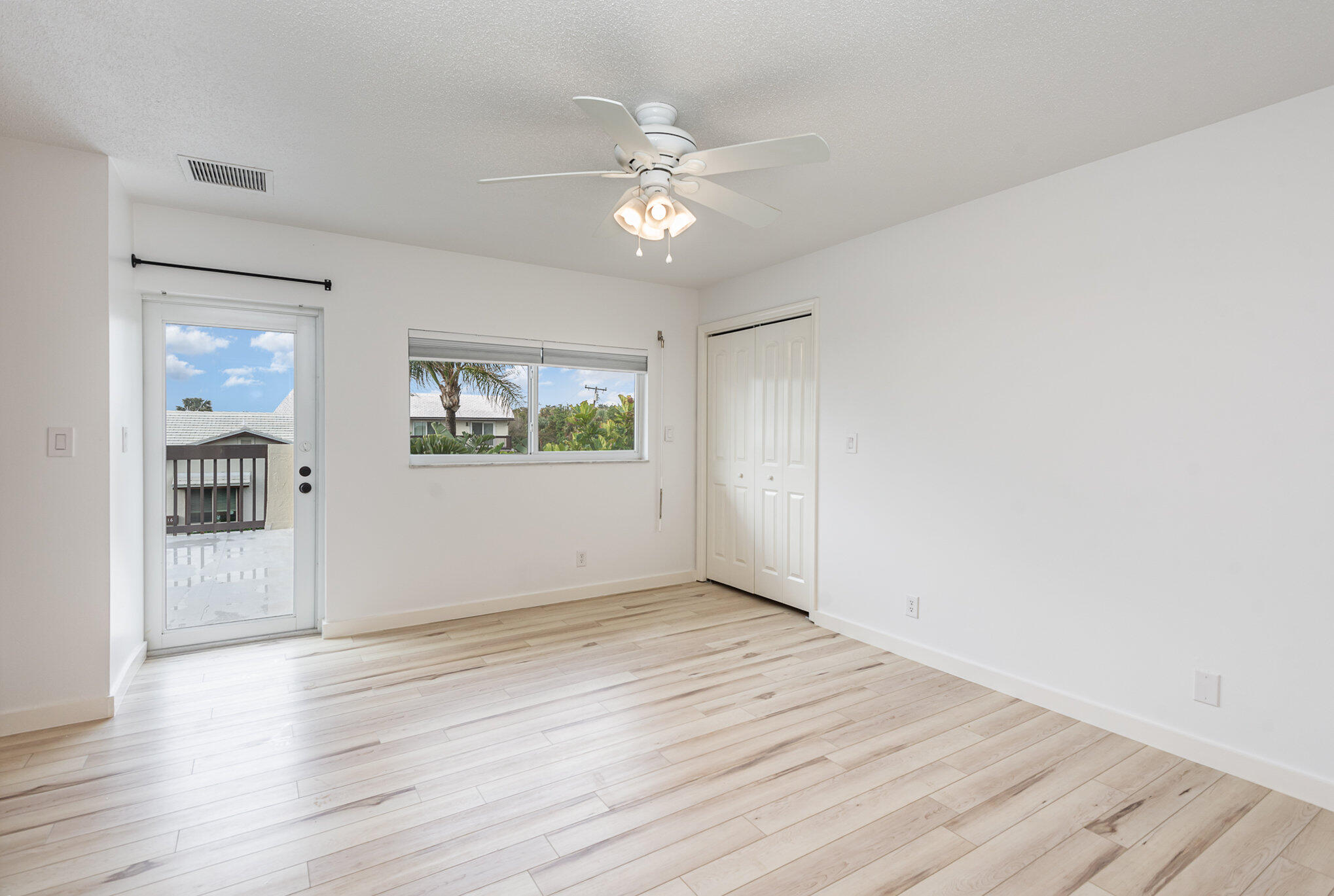 114 Skyline Boulevard