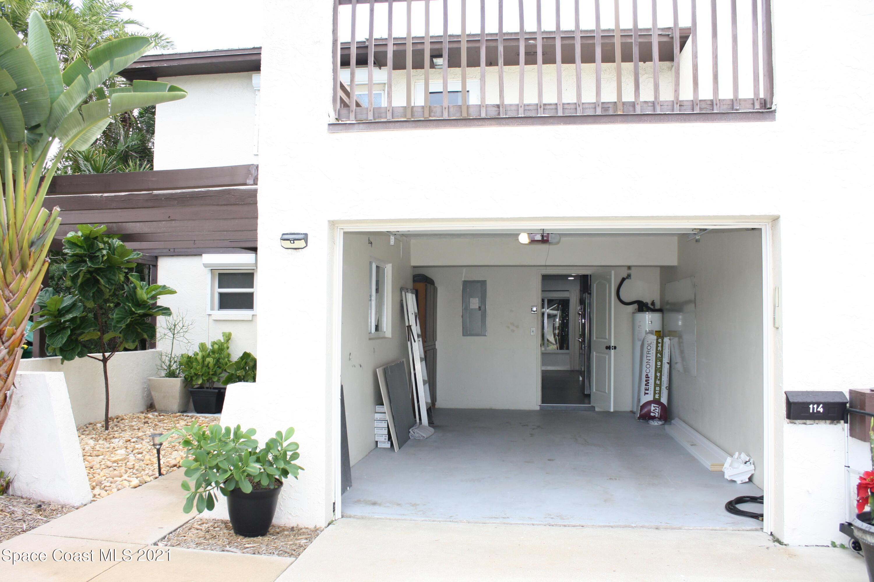 114 Skyline Boulevard