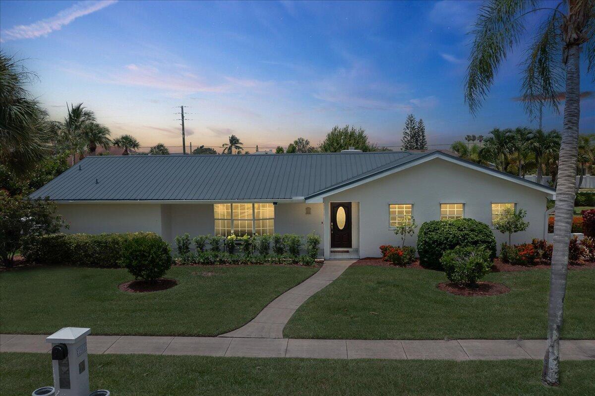 1902 Cedar Lane